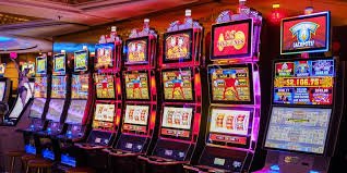Filipino player enjoying online bingo games on jilievo mobile platform